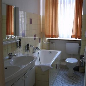 Dreibettzimmer